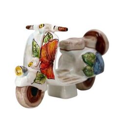 9002R.CC-Vespa-nonnarosa-10,5cm-bombonieraperfetta-emmanueleregali